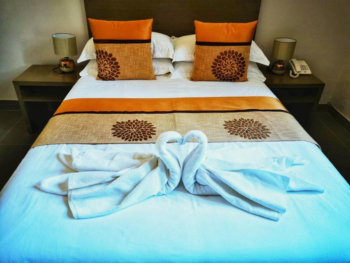 Stay Inn - Guest House Мапуто Екстериор снимка