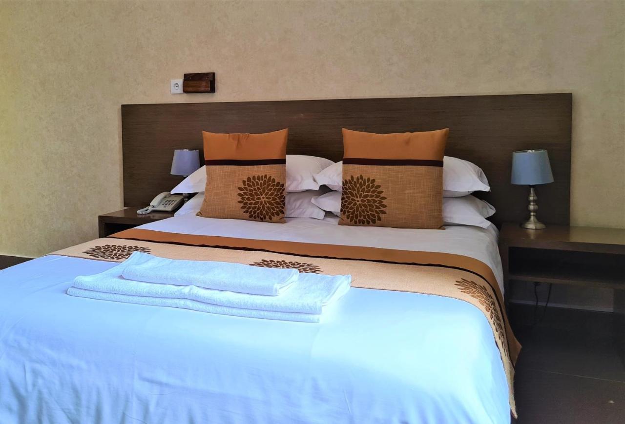 Stay Inn - Guest House Мапуто Екстериор снимка